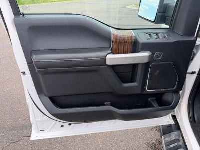 2019 Ford F-150 Lariat w/Tow & Chrome Appearance & Twin Panel Moon