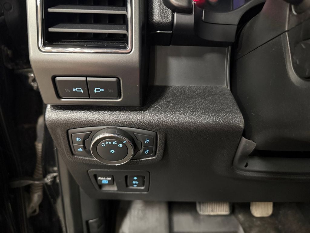 2020 Ford F-150 Lariat FX4 Special Edition w/Tech / Tow & Twin Pan