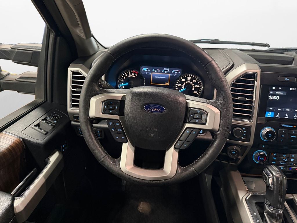 2016 Ford F-150 Lariat w/Max Tow & Chrome Appearance Pkgs