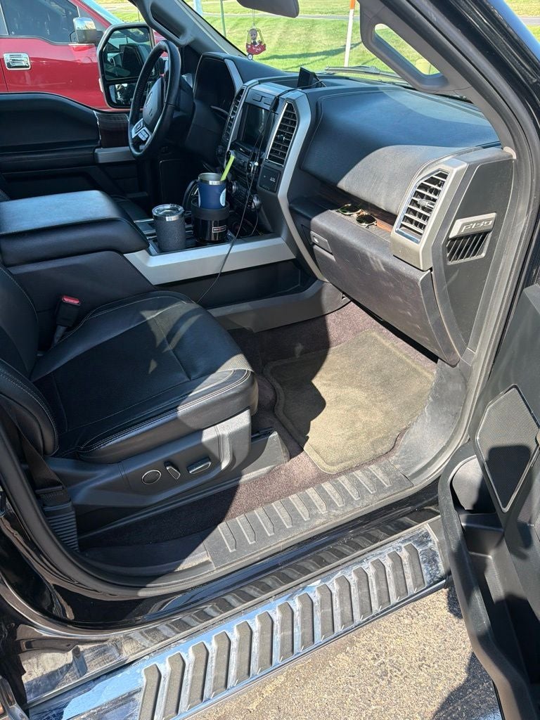 2016 Ford F-150 Lariat w/Max Tow & Chrome Appearance Pkgs