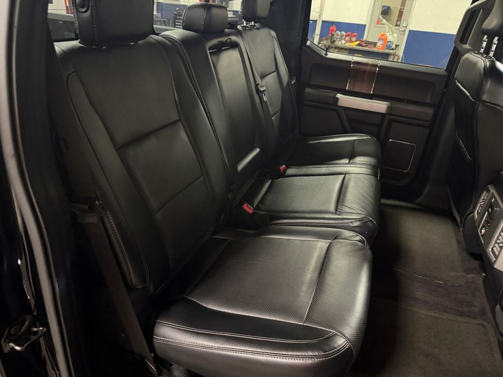 2016 Ford F-150 Lariat w/Max Tow & Chrome Appearance Pkgs