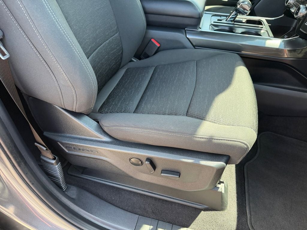 2023 Ford F-150 XLT Sport Apearance w/Twin Pano Roof