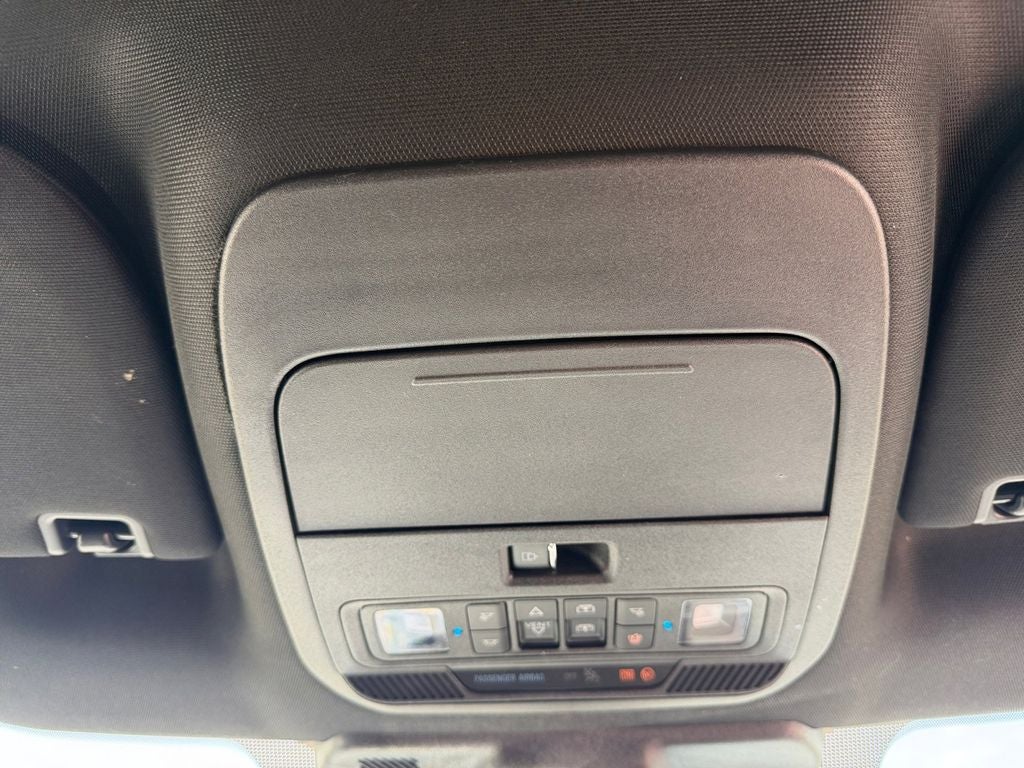 2023 Ford F-150 XLT Sport Apearance w/Twin Pano Roof