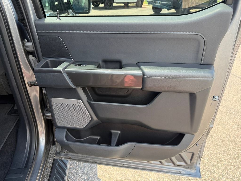2023 Ford F-150 XLT Sport Apearance w/Twin Pano Roof