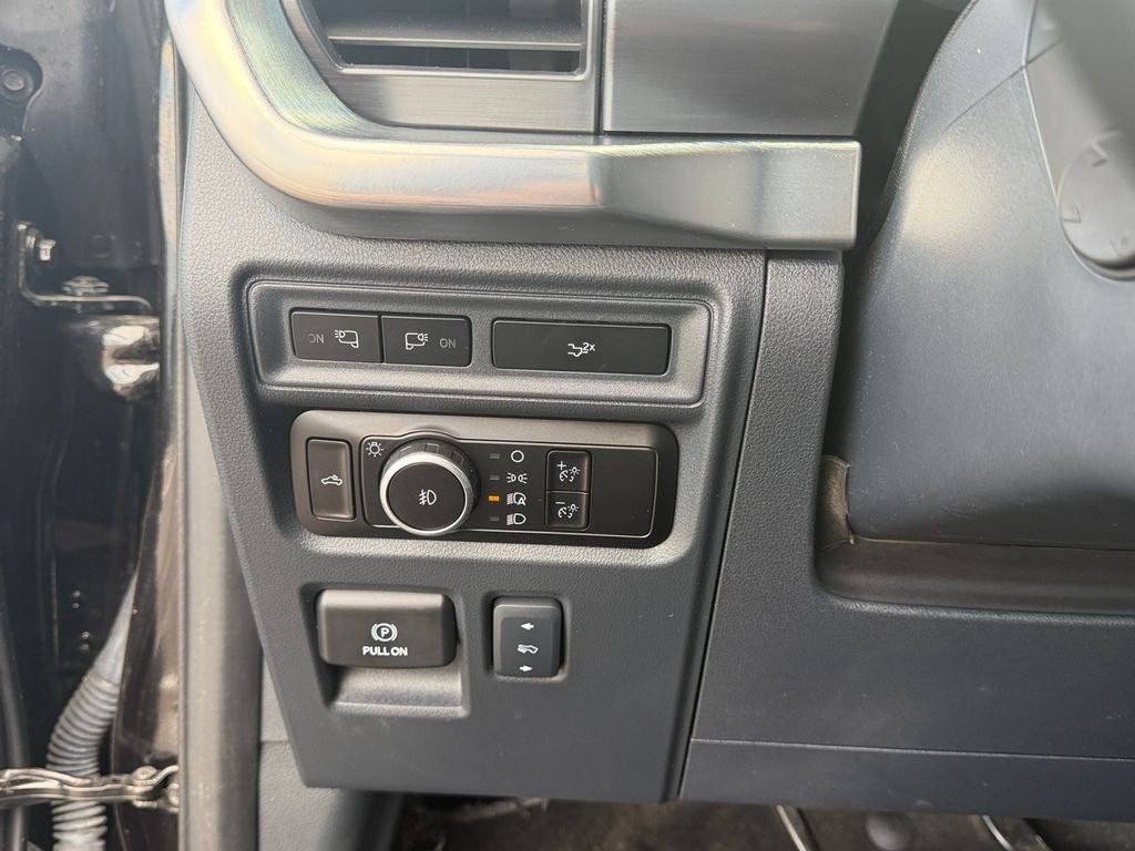 2023 Ford F-150 Lariat FX4 w/Twin Panel Roof & Co-Pilot 360