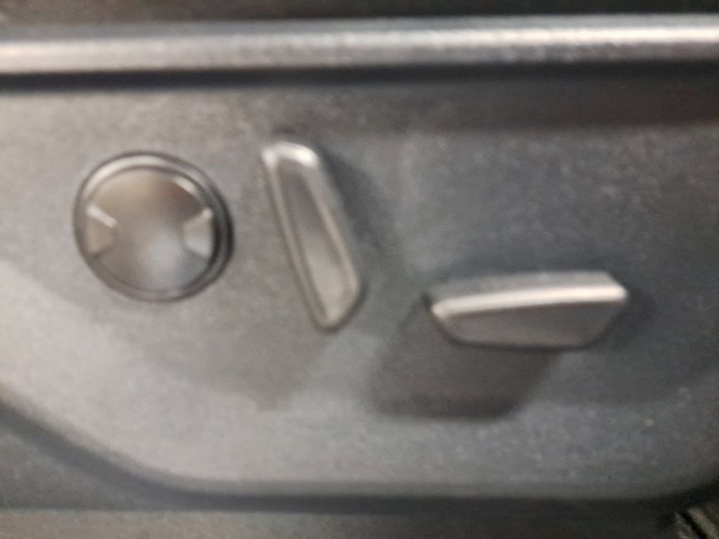 2025 Ford F-150 XLT Black Appearance Pkg