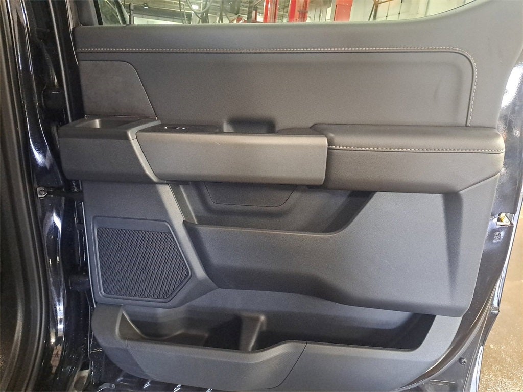 2025 Ford F-150 XLT Black Appearance Pkg