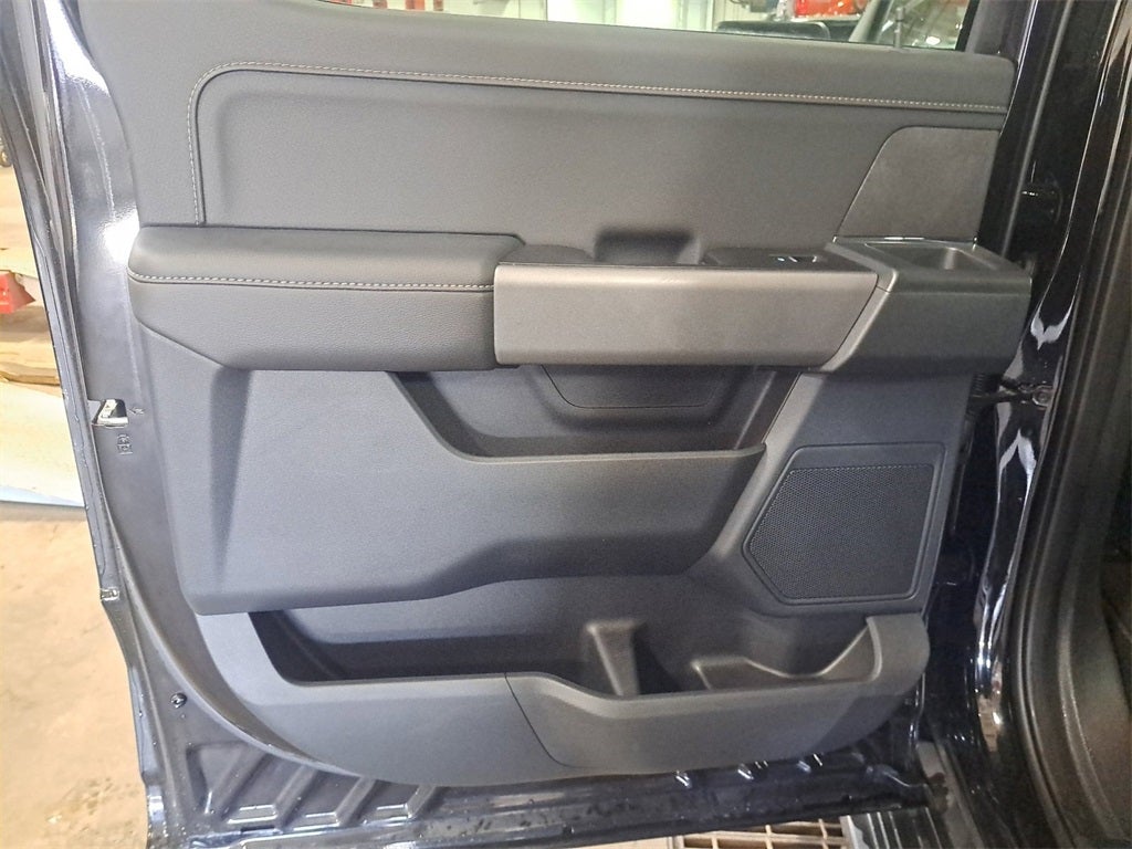 2025 Ford F-150 XLT Black Appearance Pkg