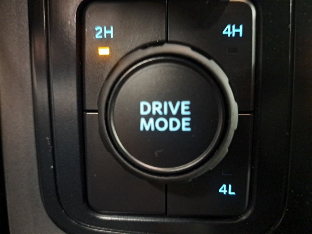 2025 Ford F-150 XLT Black Appearance Pkg