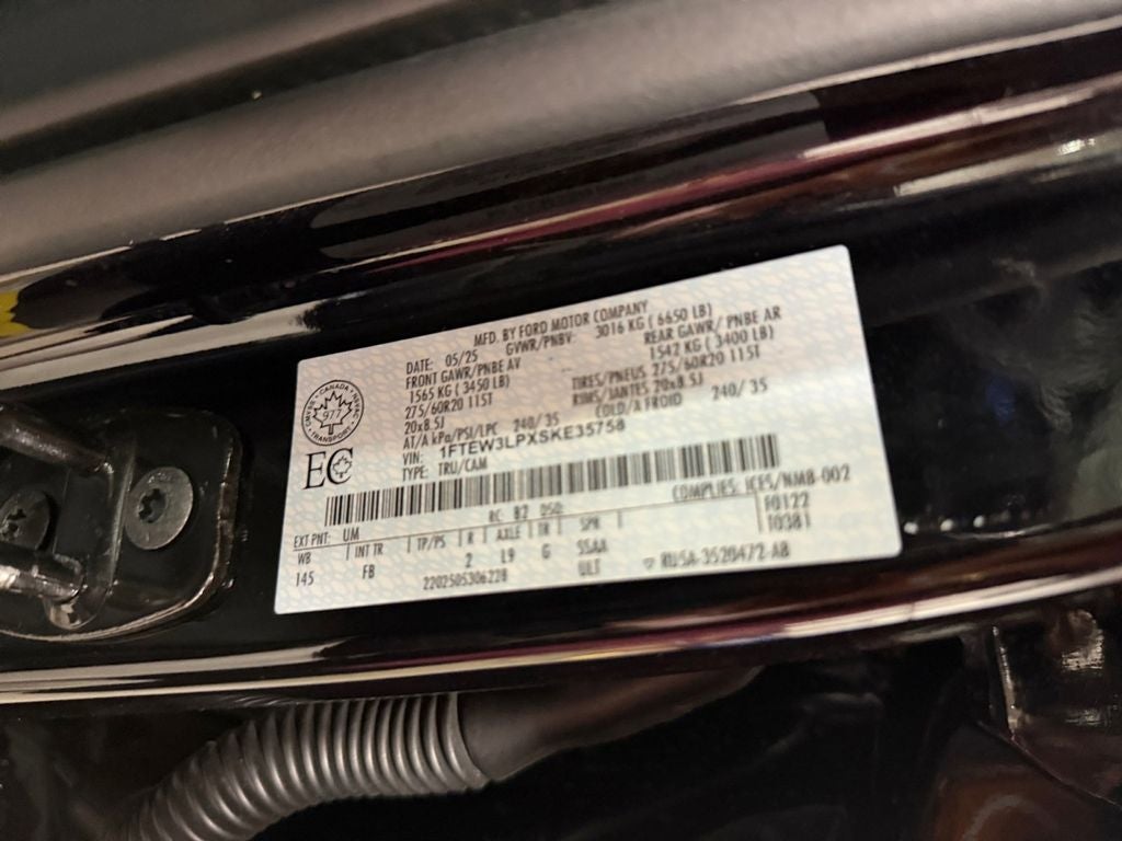 2025 Ford F-150 XLT FX4 w/Black Appearance Pkg