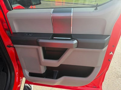 2016 Ford F-150 XLT FX4 w/Chrome Appearance
