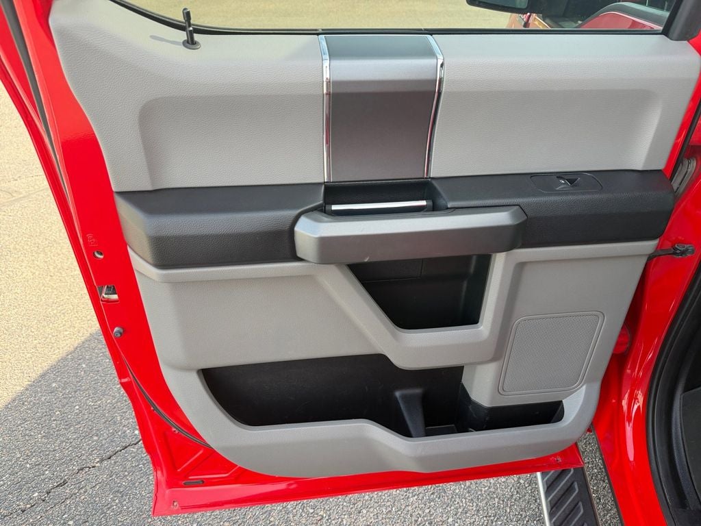 2016 Ford F-150 XLT FX4 w/Chrome Appearance