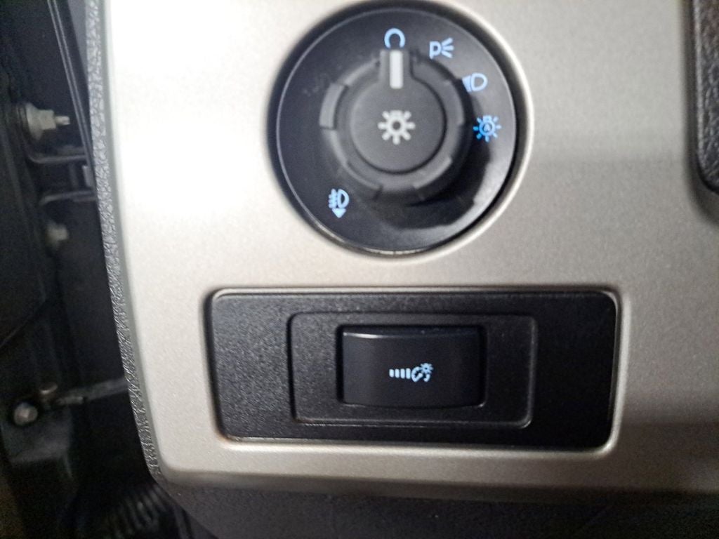 2012 Ford F-150 Laria Plus Pkg w/Chrome