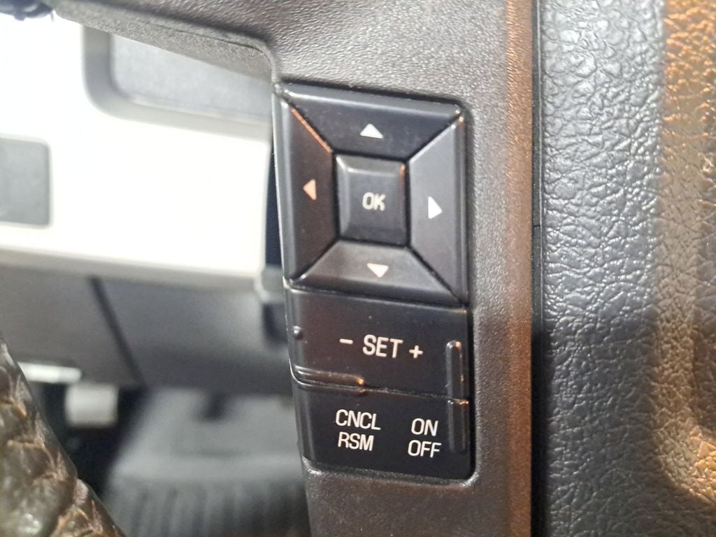 2012 Ford F-150 Laria Plus Pkg w/Chrome