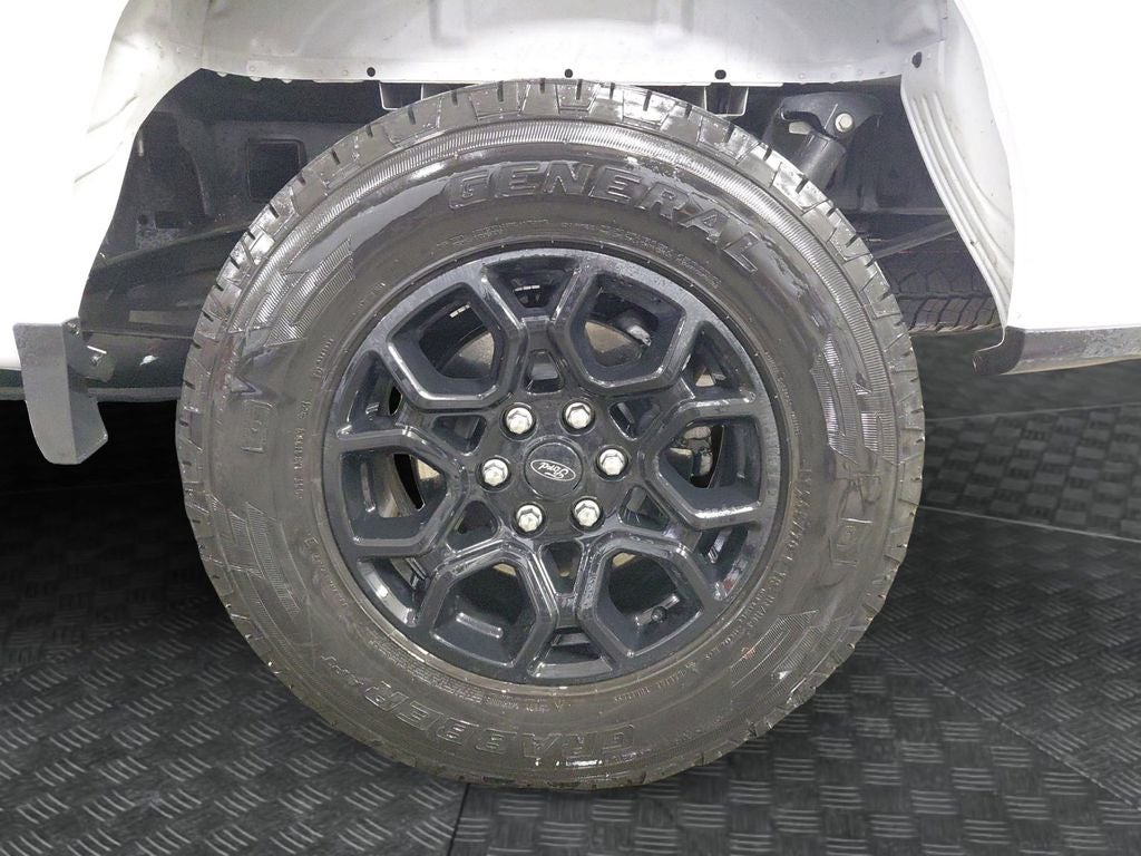 2025 Ford F-150 XLT w/Black Appearance Package