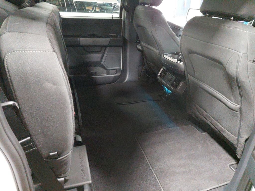 2025 Ford F-150 XLT w/Black Appearance Package