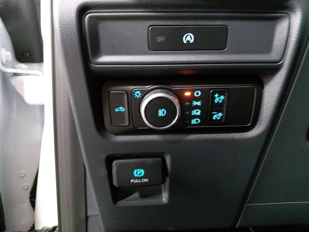 2025 Ford F-150 XLT w/Black Appearance Package