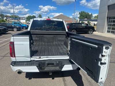 2024 Ford F-150 Lariat FX4 Black Appearance w/Tow Pkg