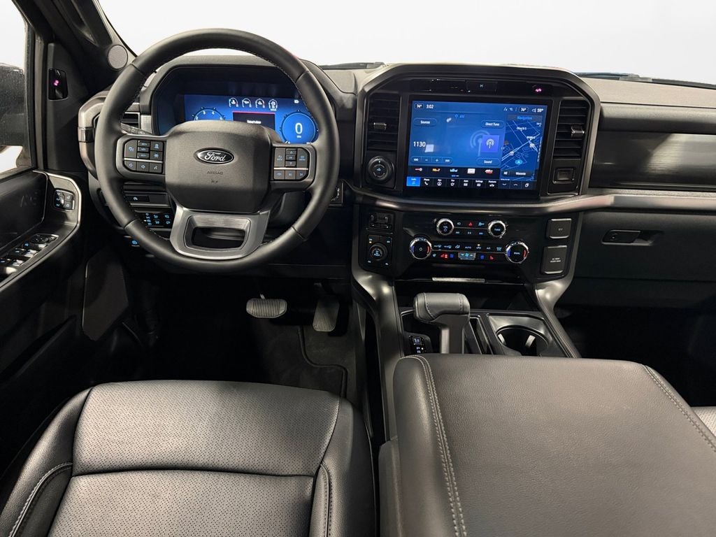 2025 Ford F-150 Lariat w/Black Appearance & Tow Haul Pkg