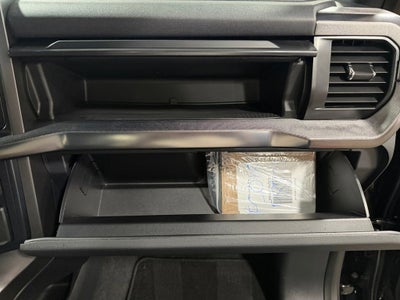 2025 Ford F-150 Lariat w/Black Appearance & Tow Haul Pkg