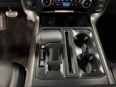 2025 Ford F-150 Lariat w/Black Appearance & Tow Haul Pkg