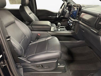 2025 Ford F-150 Lariat w/Black Appearance & Tow Haul Pkg