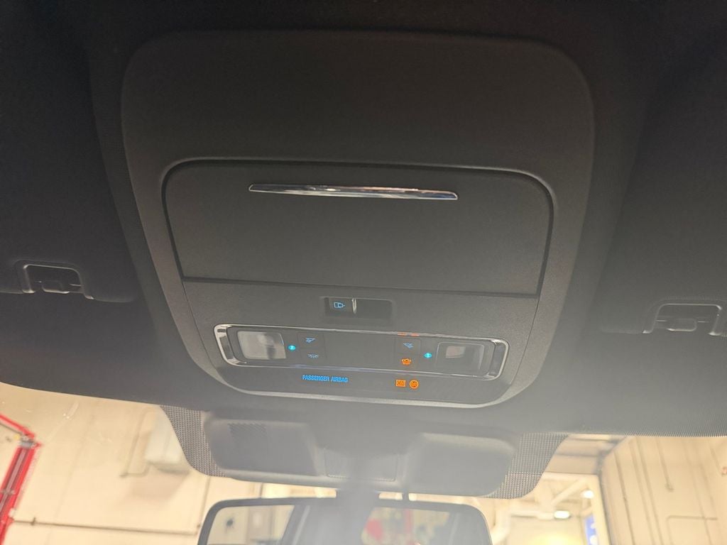 2024 Ford F-150 Lariat w/Black Appearance & Blue Cruise Equip
