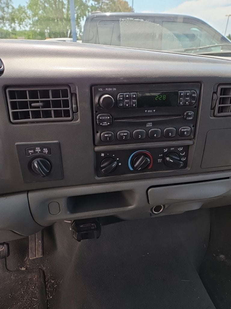 2004 Ford F-350SD XLT