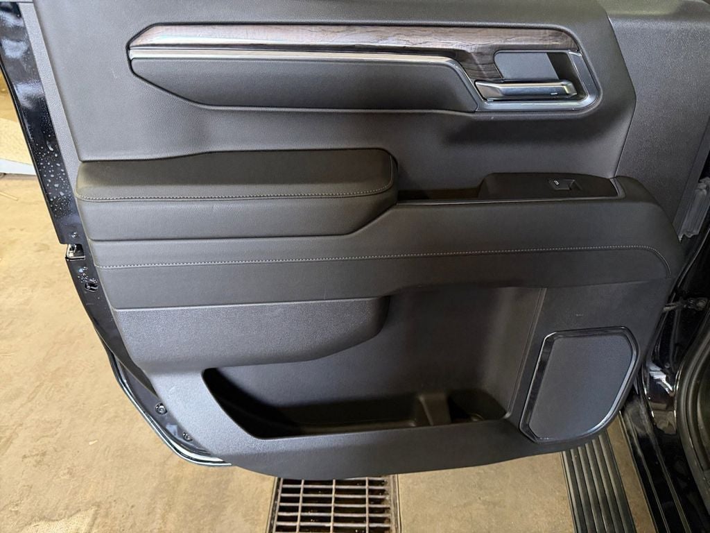 2024 Chevrolet Silverado 1500 LTZ 1LZ w/Heated & Ventilated Seats