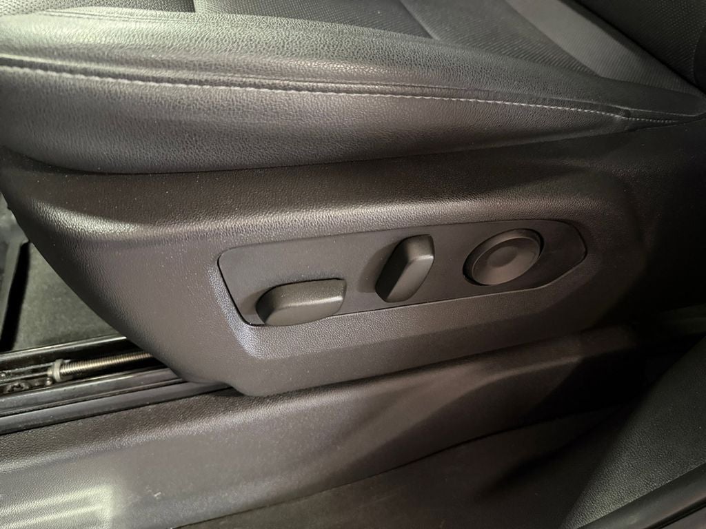 2024 Chevrolet Silverado 1500 LTZ 1LZ w/Heated & Ventilated Seats