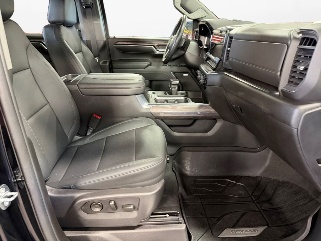 2024 Chevrolet Silverado 1500 LTZ 1LZ w/Heated & Ventilated Seats