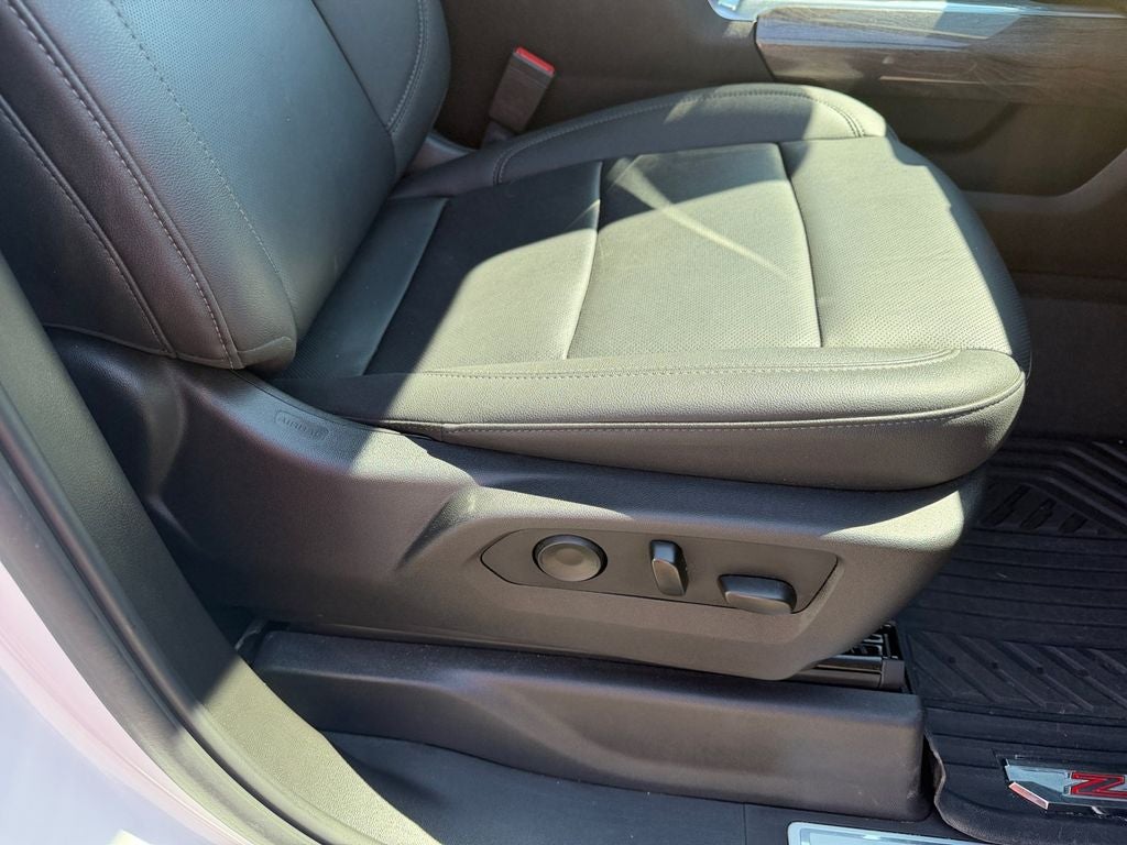 2026 Chevrolet Silverado 1500 LTZ w/Tech / Heads Up / Convenience II & Max Trail