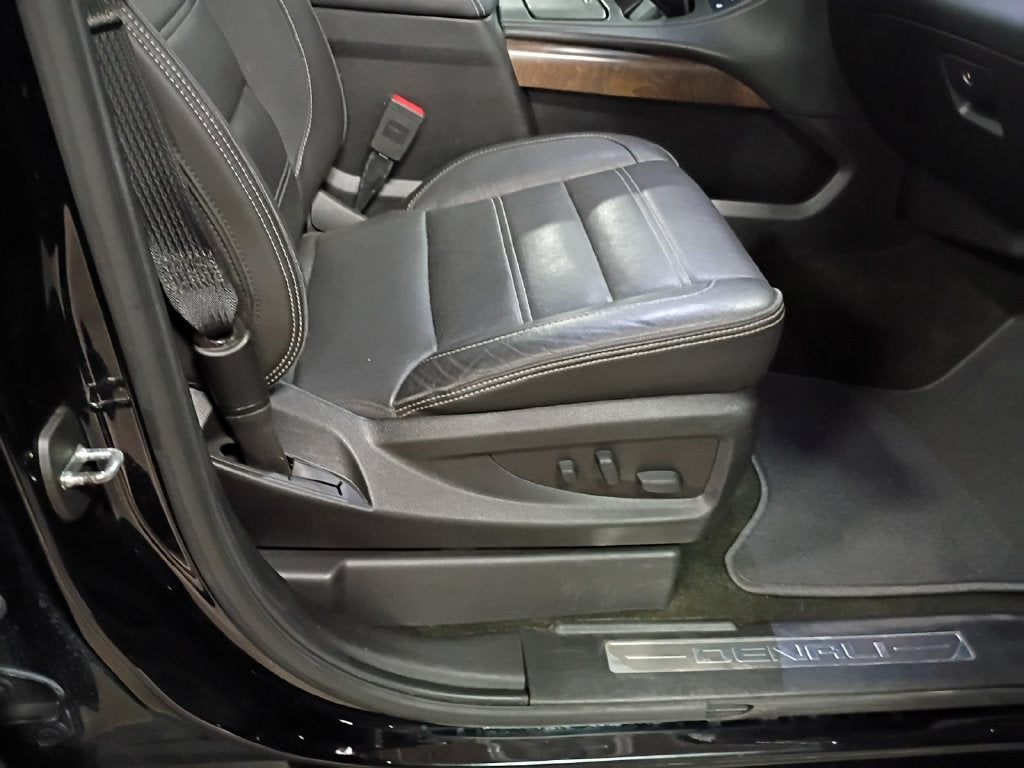 2018 GMC Yukon XL Denali Ultimate w/Open Road Pkg