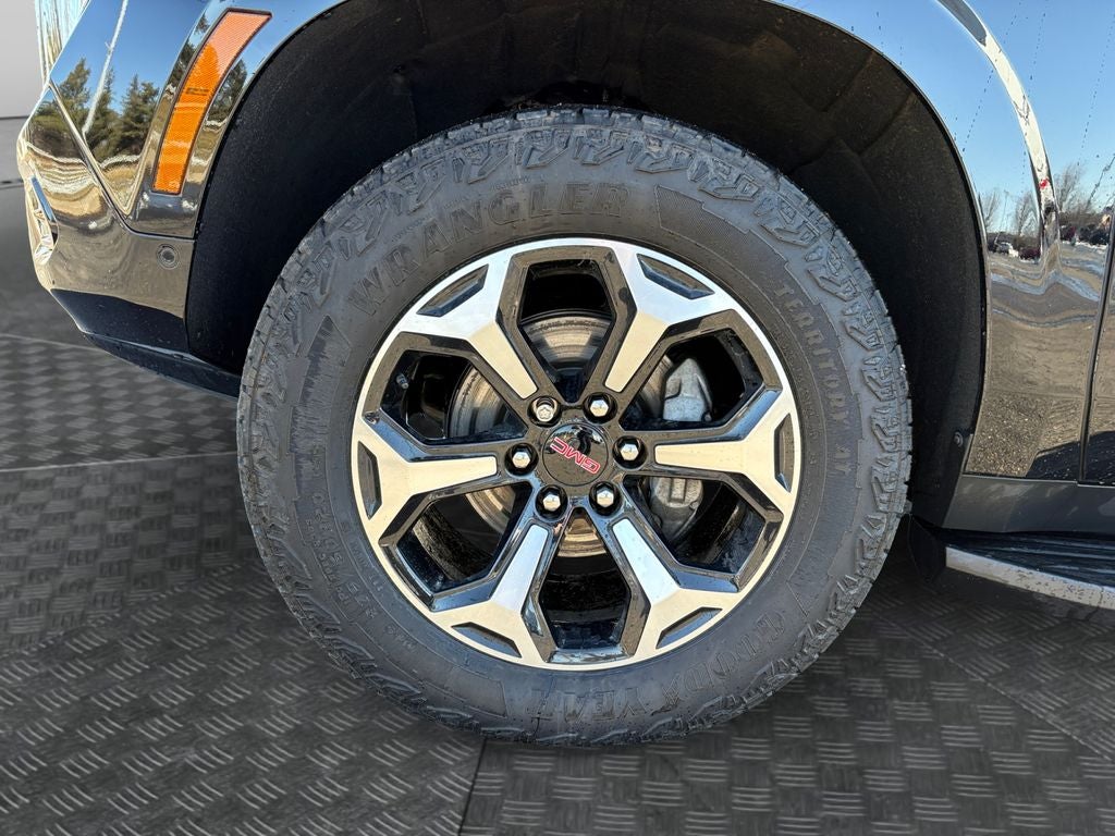 2025 GMC Yukon XL AT4