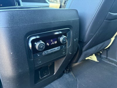 2025 GMC Yukon XL AT4