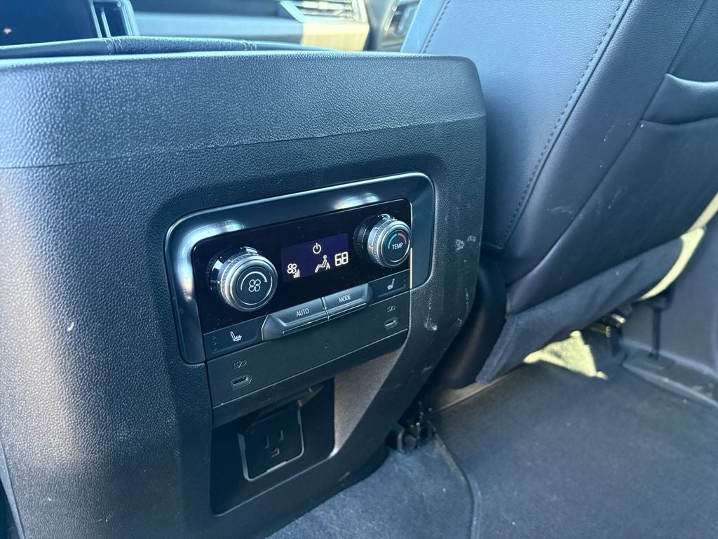 2025 GMC Yukon XL AT4