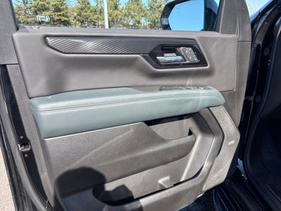 2025 GMC Yukon XL AT4
