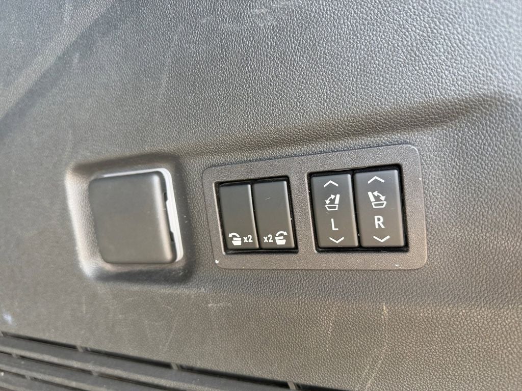 2023 GMC Yukon XL Denali Preferred w/Adaptive Cruise