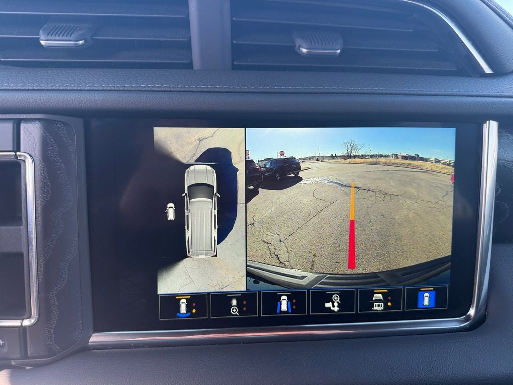 2023 GMC Yukon XL Denali Preferred w/Adaptive Cruise