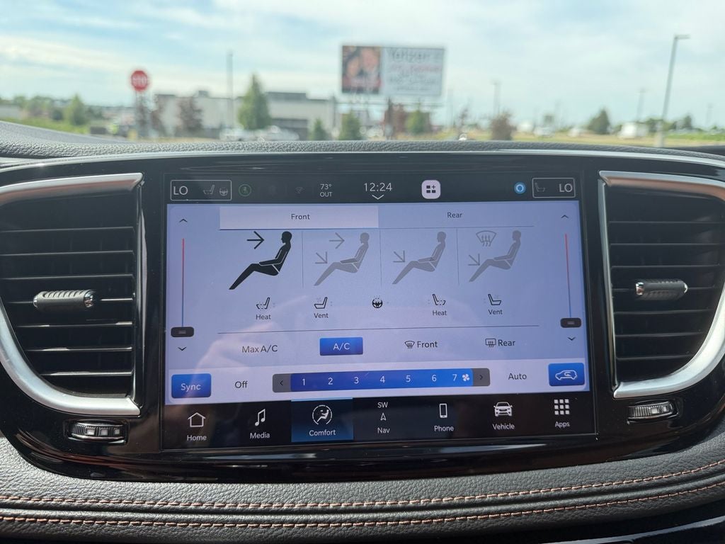 2026 Chrysler Pacifica Pinnacle