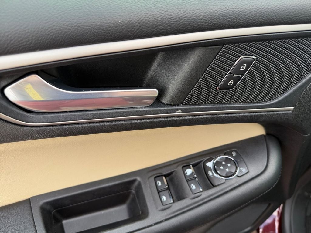 2022 Ford Edge SEL w/Panoramic Vista Roof