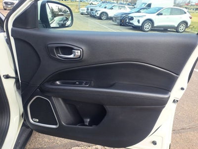 2021 Jeep Compass Altitude w/Driver Assistance & Sun & Sound Pkg