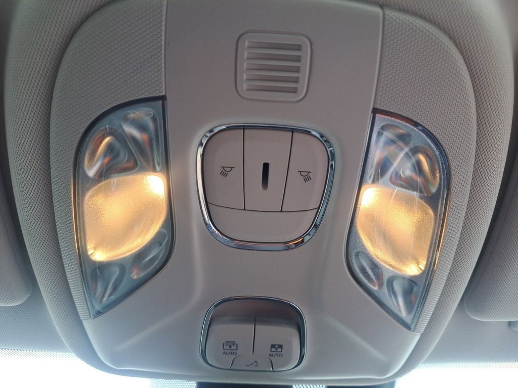 2021 Jeep Compass Altitude w/Driver Assistance & Sun & Sound Pkg