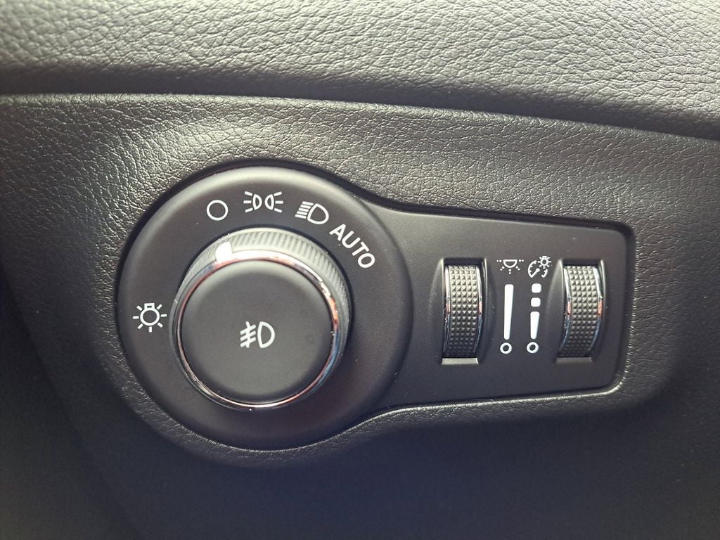 2021 Jeep Compass Altitude w/Driver Assistance & Sun & Sound Pkg