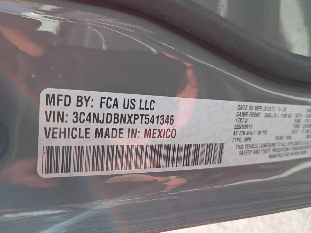 2023 Jeep Compass Latitude w/Preferred Pkg