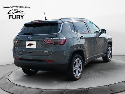 2023 Jeep Compass Latitude w/Preferred Pkg
