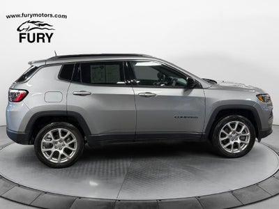 2023 Jeep Compass Latitude Lux