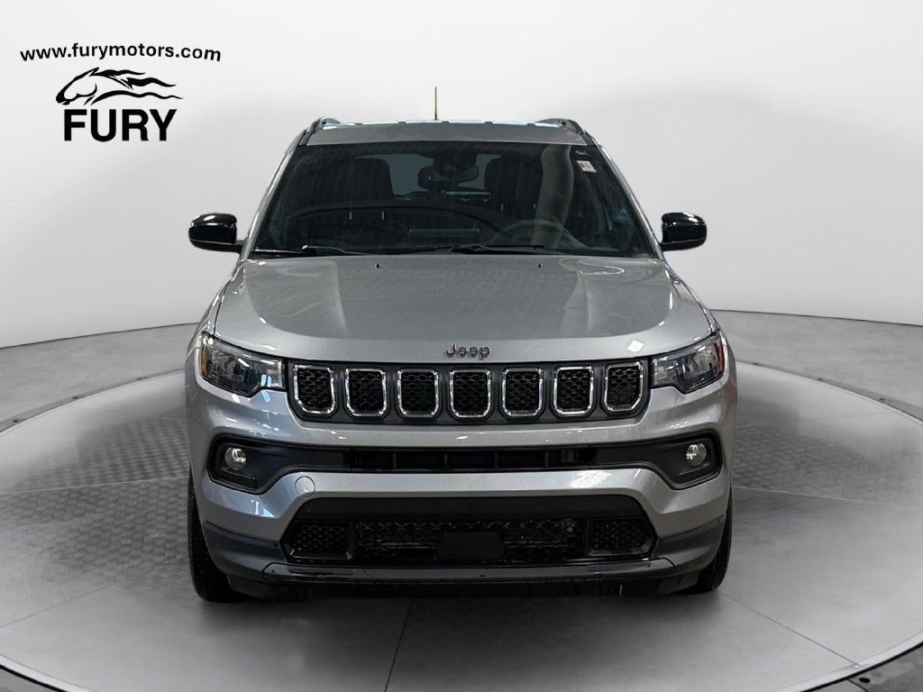 2023 Jeep Compass Latitude Lux