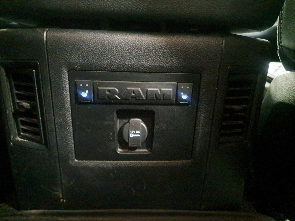 2015 RAM 2500 Laramie w/Cold Weather & Snow Plow Prep Pkgs