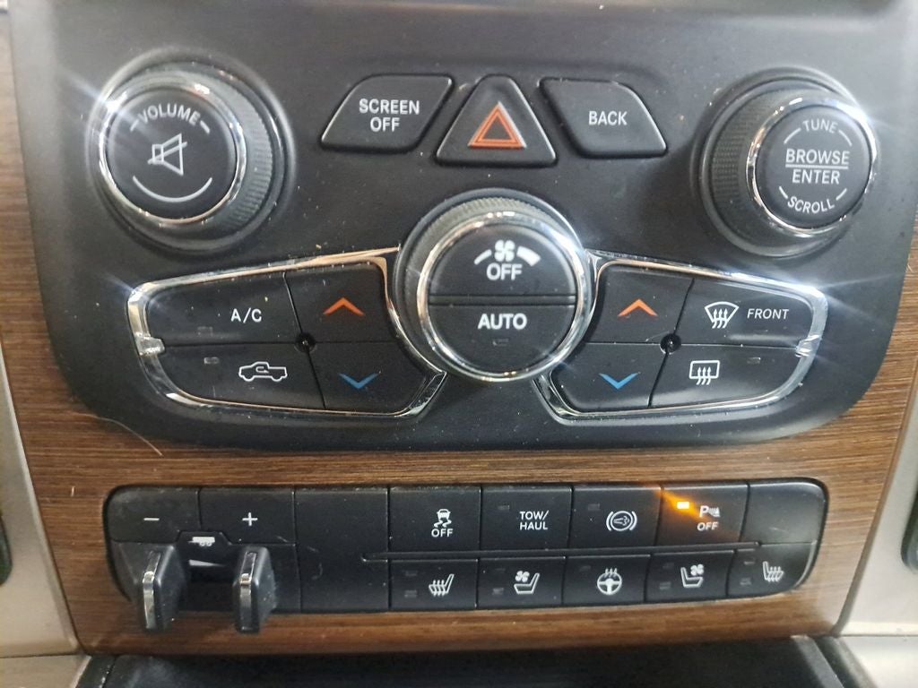 2015 RAM 2500 Laramie w/Cold Weather & Snow Plow Prep Pkgs